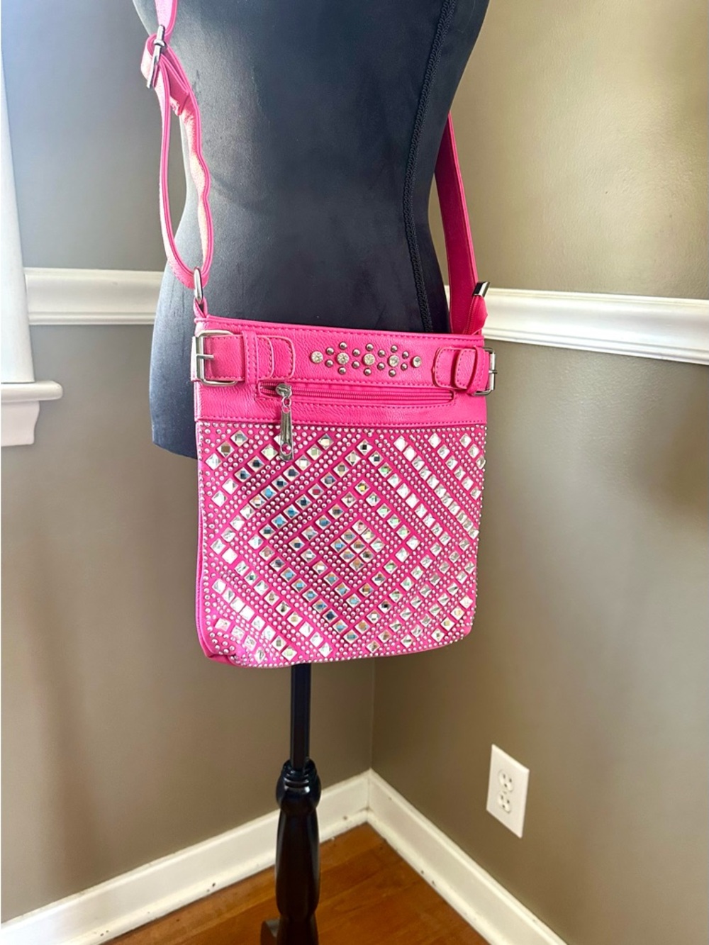Rhinestone Studded Hot Pink Crossbody Bag - Fashionable Women's Bag - Picture 4 of 6